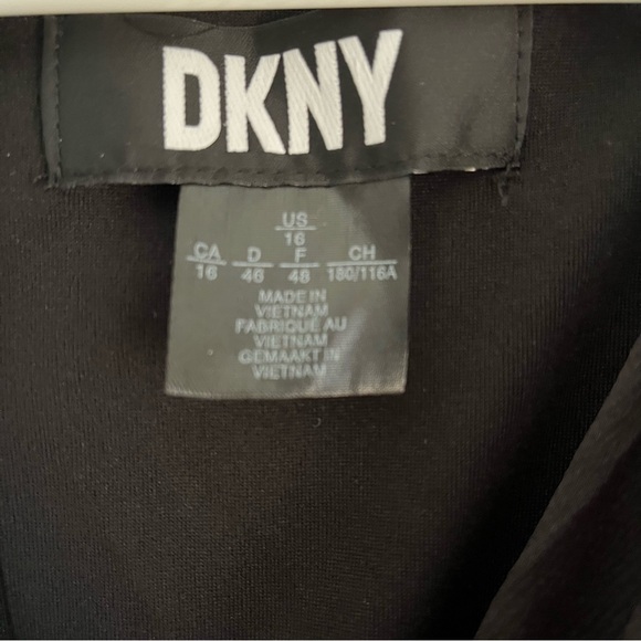 DKNY dress with flutter sleeves deep V neck black blue white floral print sz 16 - Picture 10 of 13